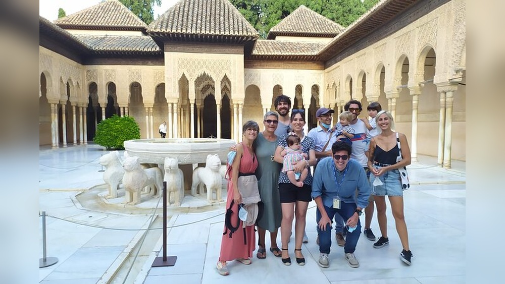 Alhambra Travel Guide: Ultimate Tips for an Unforgettable Visit