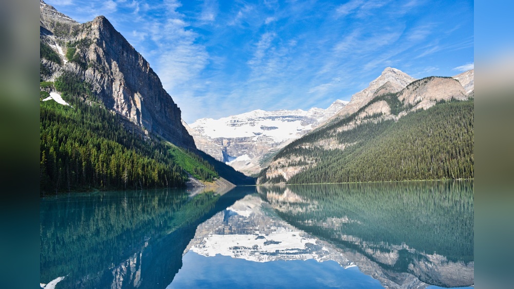 Best Time to Visit Lake Louise: Ultimate Guide to Perfect Timing