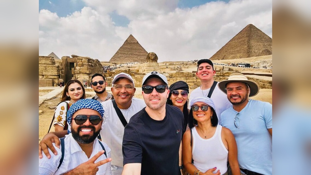 Pyramids of Giza Travel Guide