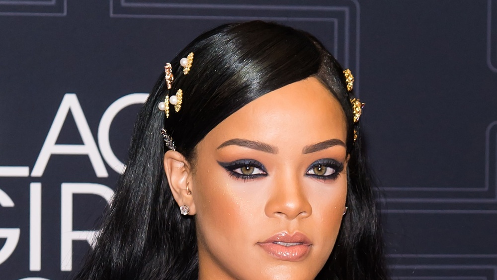Rihanna Makeup