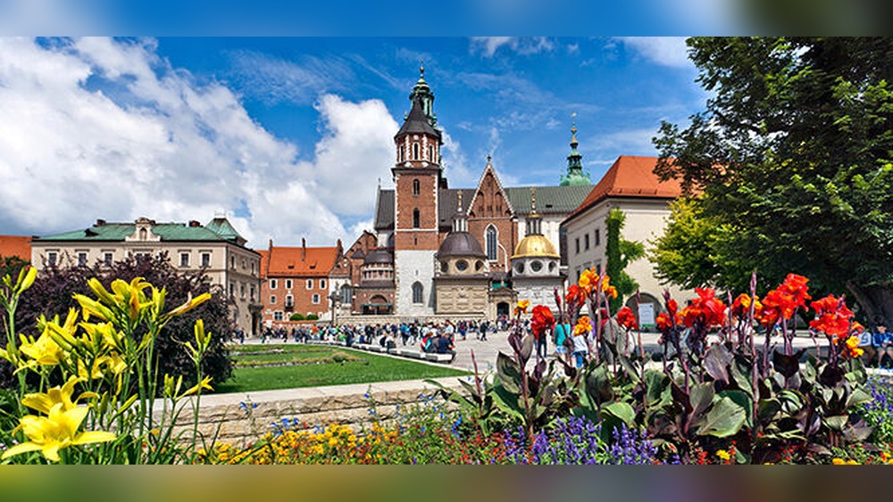 Wawel Castle Travel Guide
